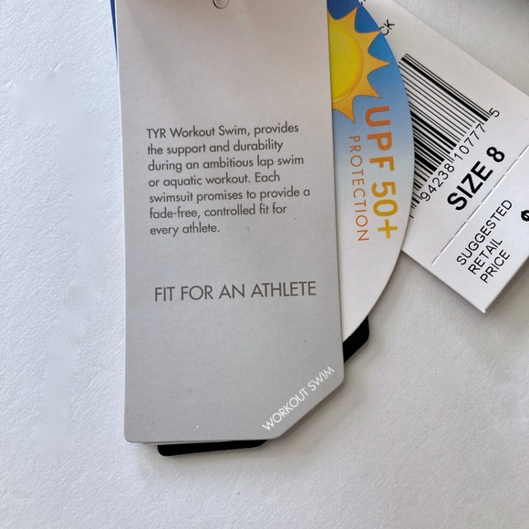 NWT TYR Racerback Sports Bra Bikini Top Size 8 Snug Fit Band Size 28" to 34" - Picture 12 of 16